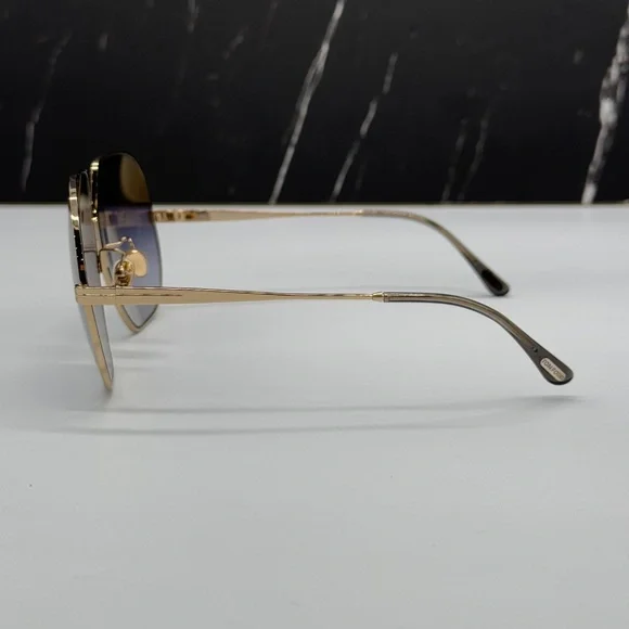 NEW TARA FT0785/S 28B TOM FORD WOMEN OVERSIZED SUNGLASSES TOM FORD TF785 28B NEW TARA FT0785/S 28B TOM FORD WOMEN OVERSIZED SUNGLASSES  main image 4